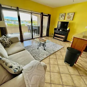 Beautiful 1bed 1bath In Downtown Red Hook Holiday home